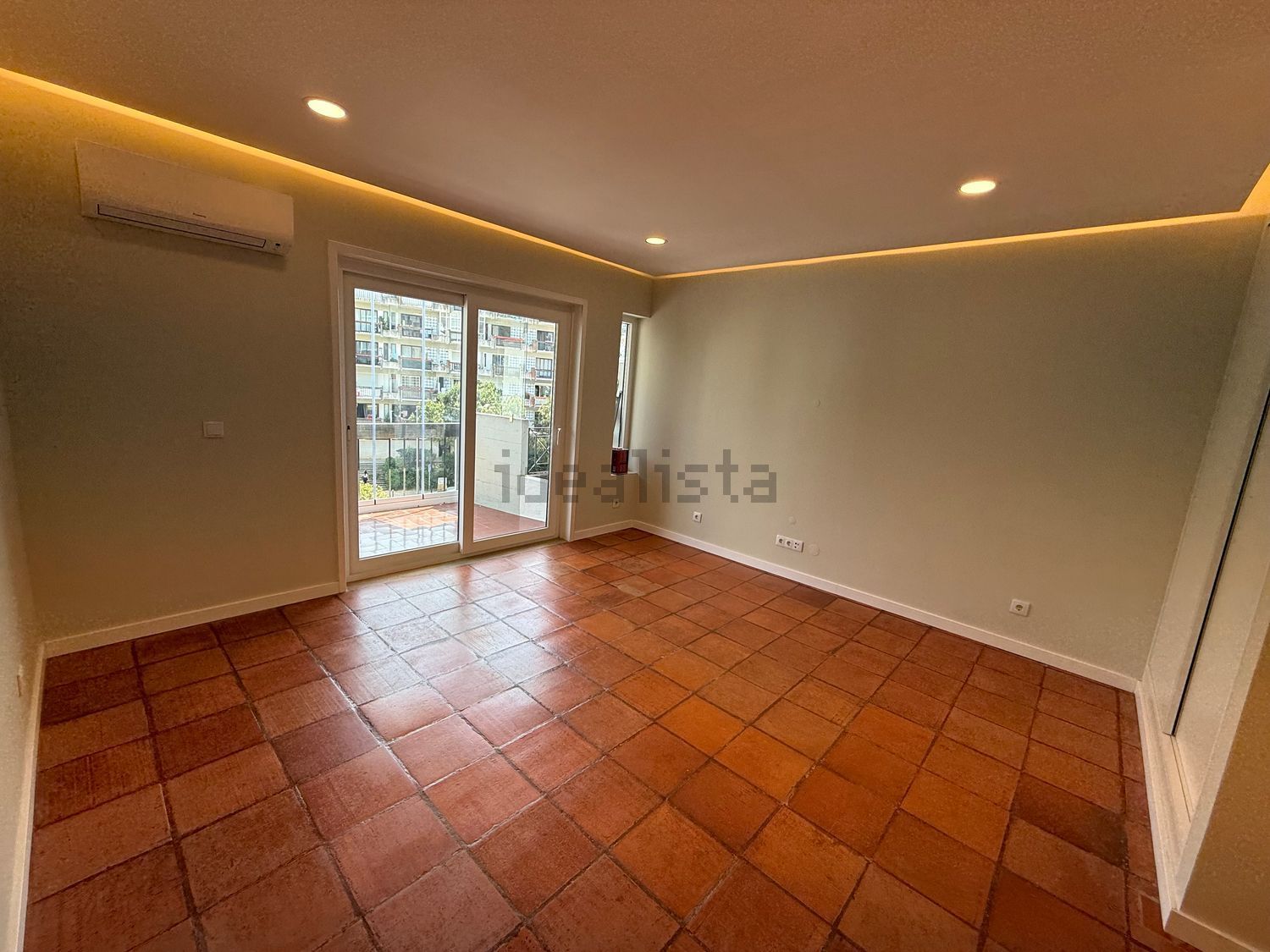 出租公寓 t1在Rua Dom Bosco, 47 - 客厅