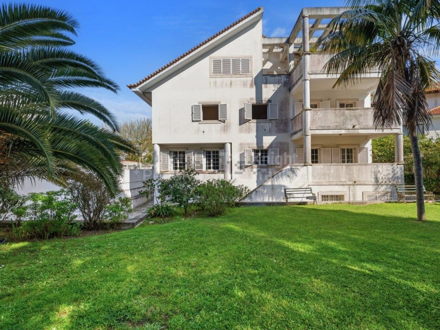小楼房或独栋别墅出售在Avenida Santa Joana Princesa - 外立面