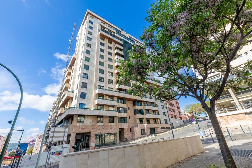 公寓 t2出售在Avenida Infante Santo, 19