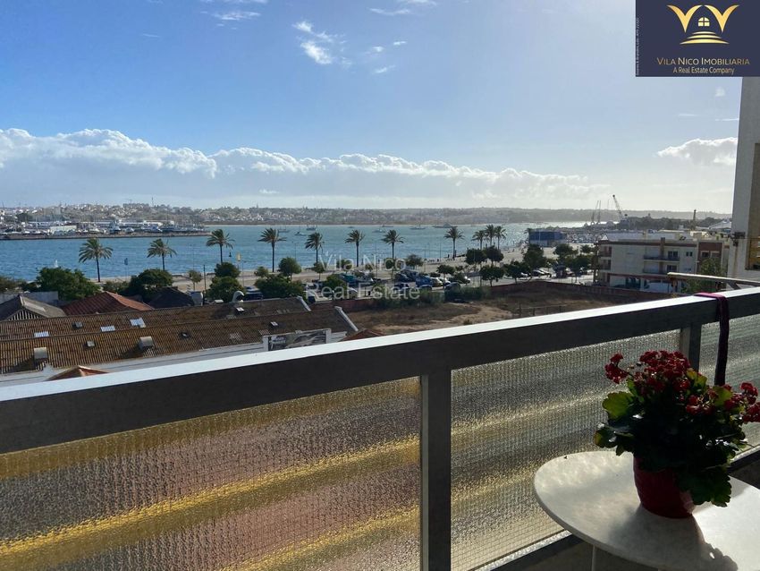 公寓 t2出售在Rua da Quinta do Bispo, 3
