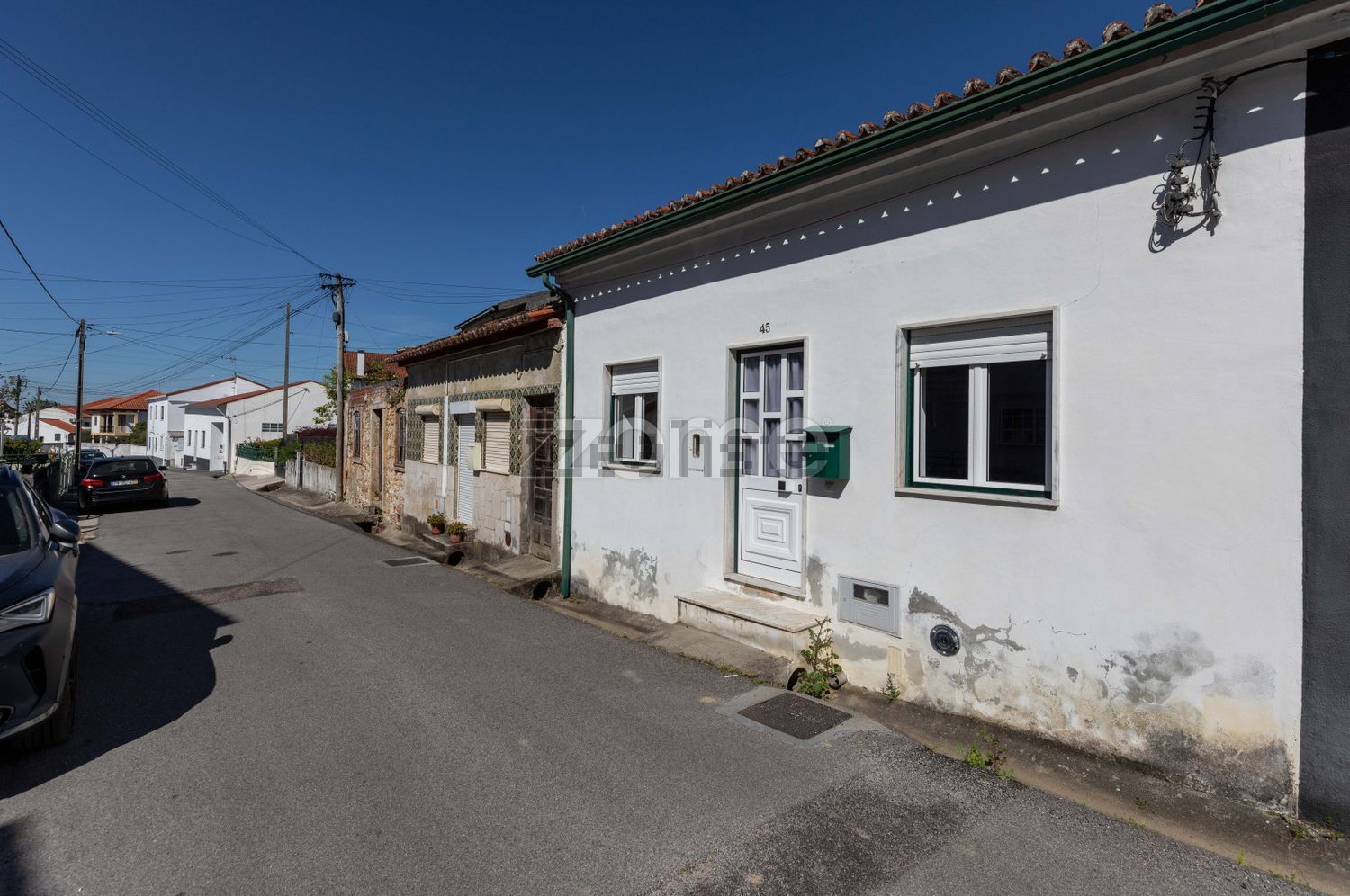 小楼房或独栋别墅出售在Rua João Ferreira Leite, 45 - 外立面