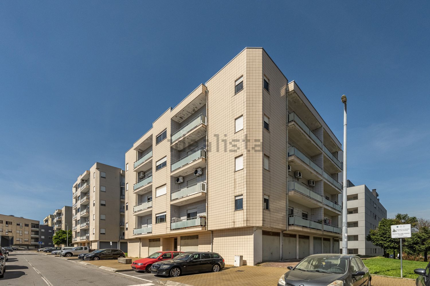 公寓 t3出售在Rua São Salvador de Montélios, 4 RuaSSalvadordeMontliosloteE - 视线