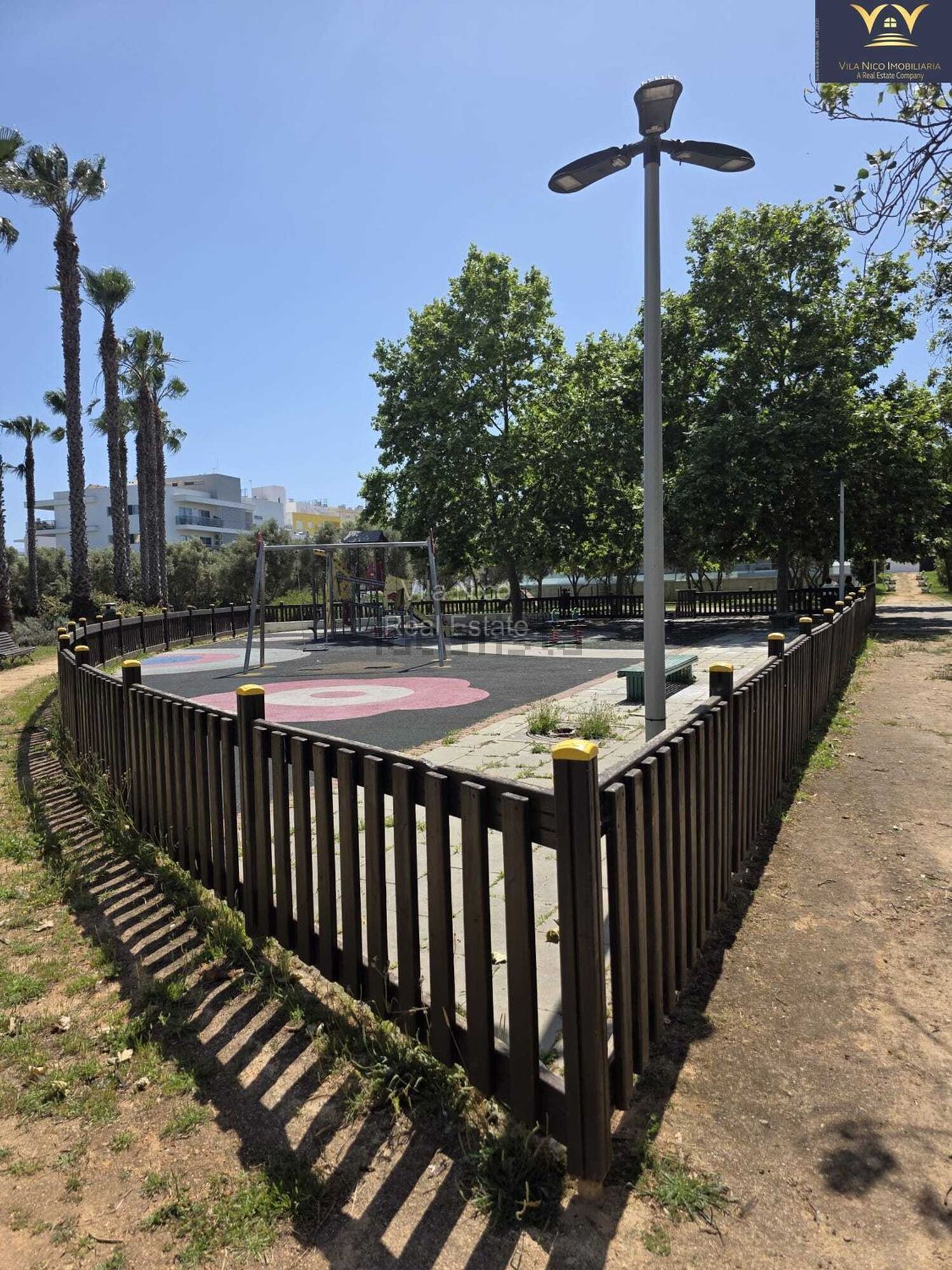 顶层公寓出售在Rua das Traineiras, 8 - 周边