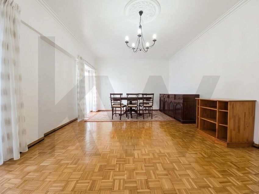 公寓 t2出售在Rua Bernardim Ribeiro, 7