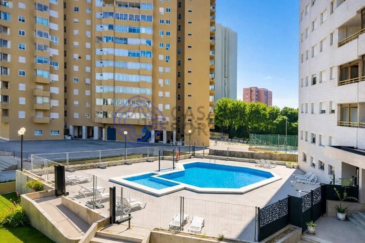 T0（单人公寓）出售在Avenida Repatriamento dos Poveiros s/n - 游泳池