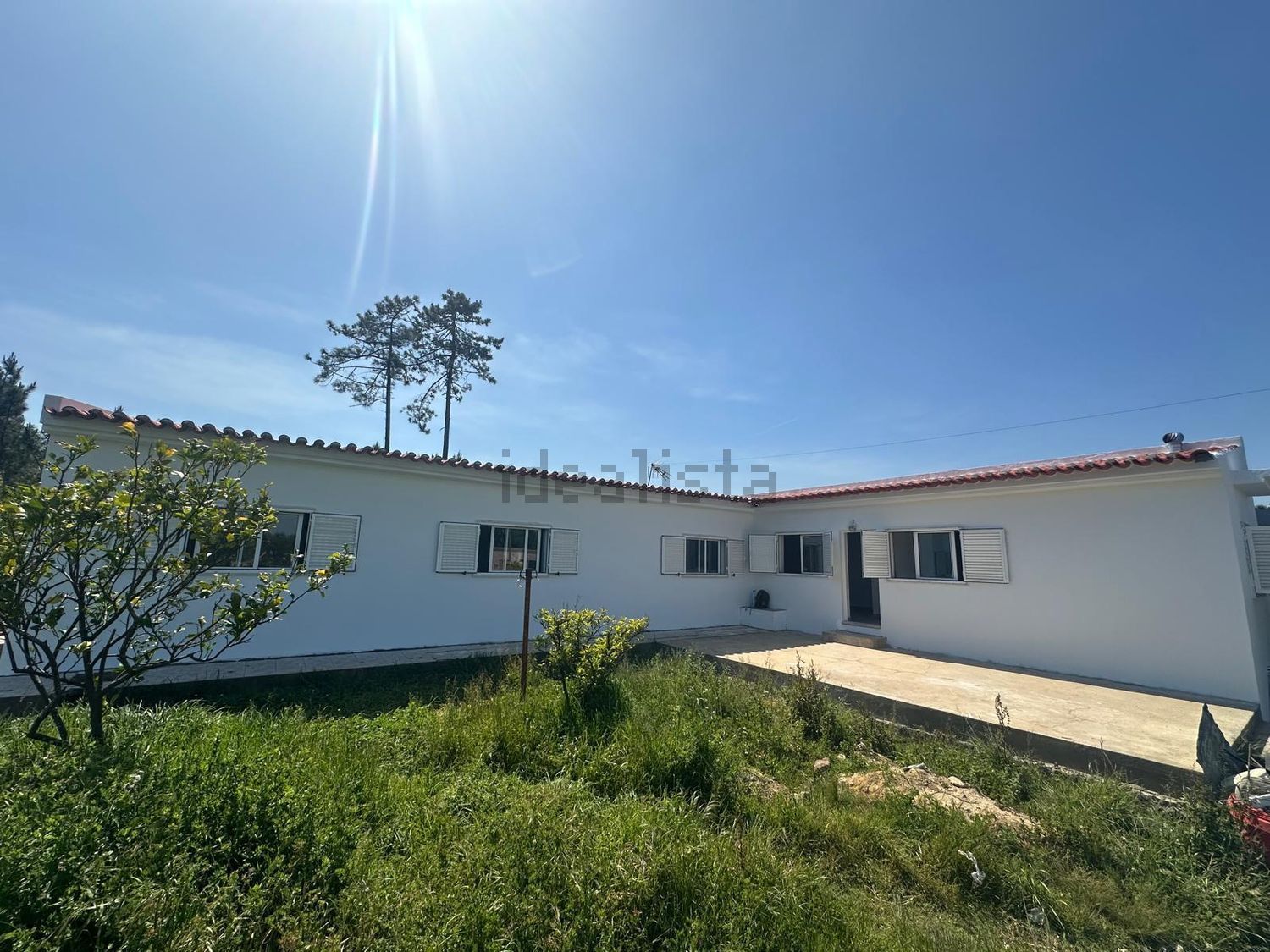 小楼房或独栋别墅出售在Rua da Piscina, 52 - 外立面