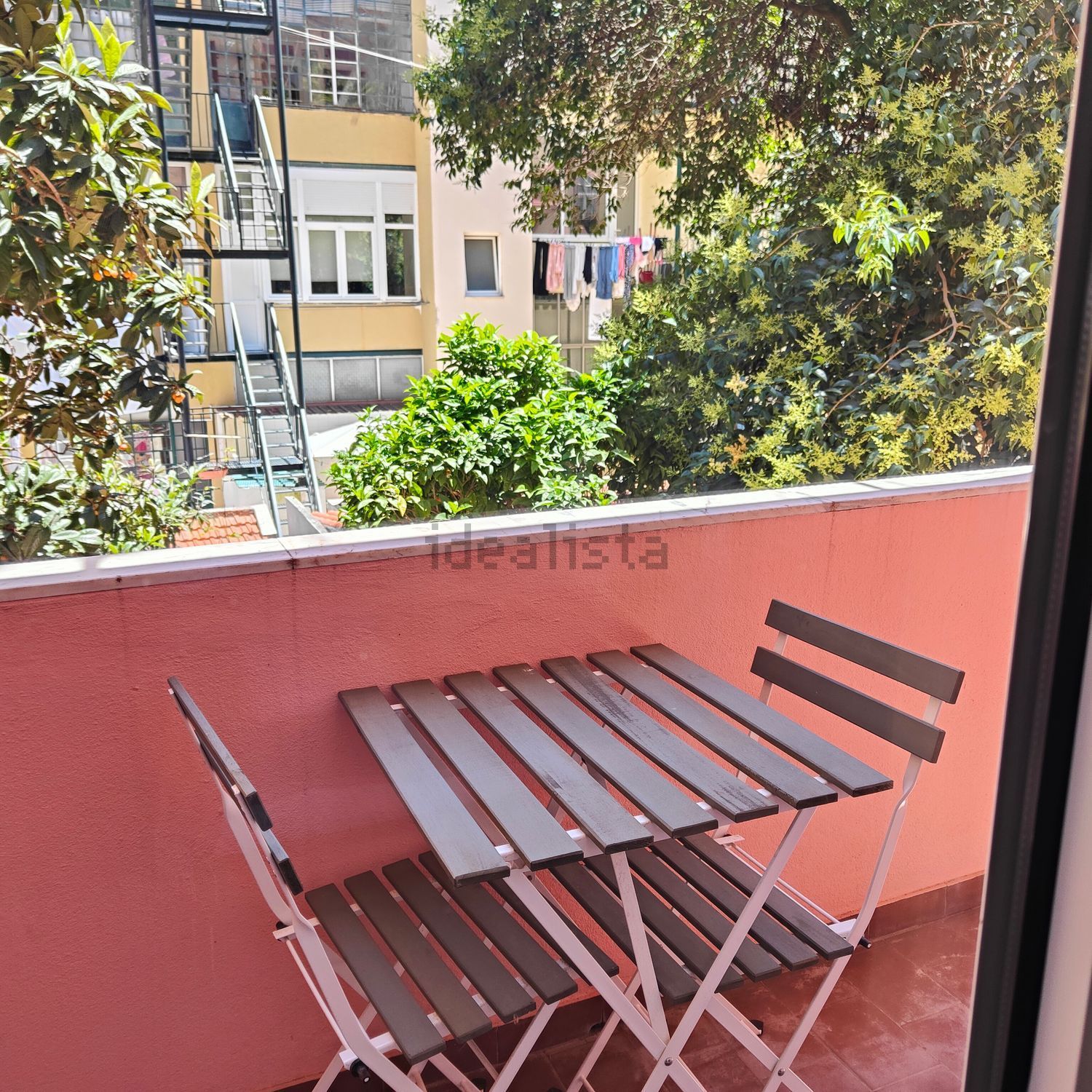 出租房间在Avenida Almirante Reis, 274 - 阳台