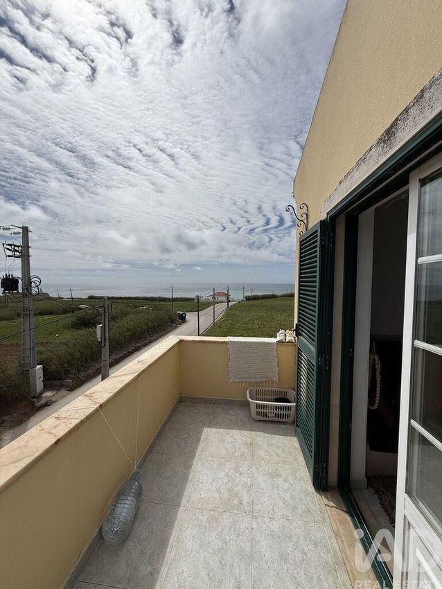 公寓 t3出售在 São Pedro da Cadeira