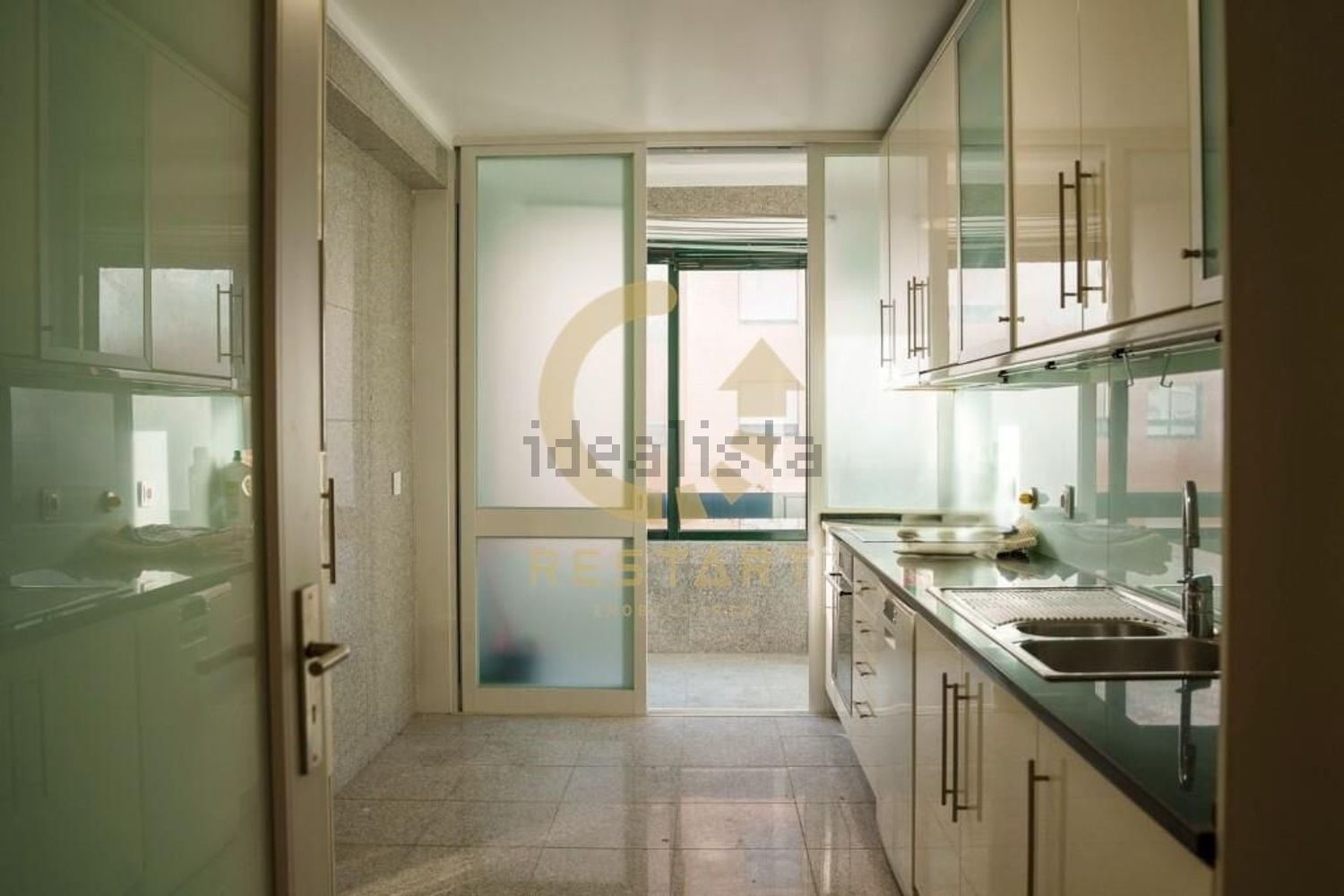 公寓 t4出售在Rua Arquitecto Cassiano Barbosa s/n - 厨房
