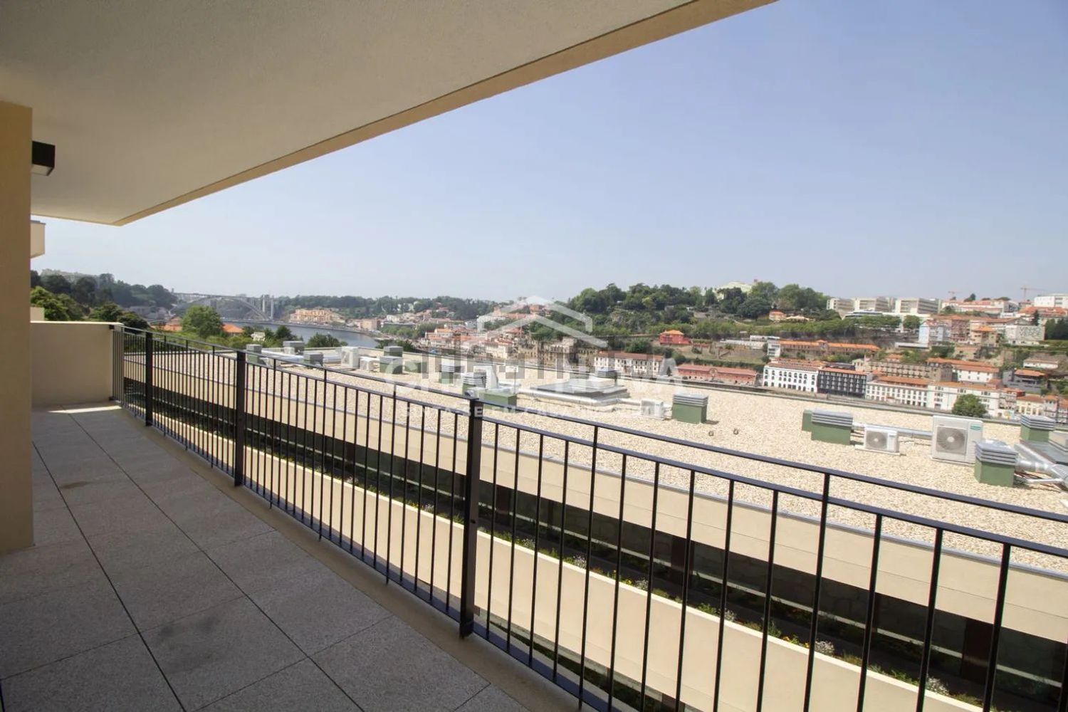 复式公寓出售在Rua São Marcos, 8 - 阳台
