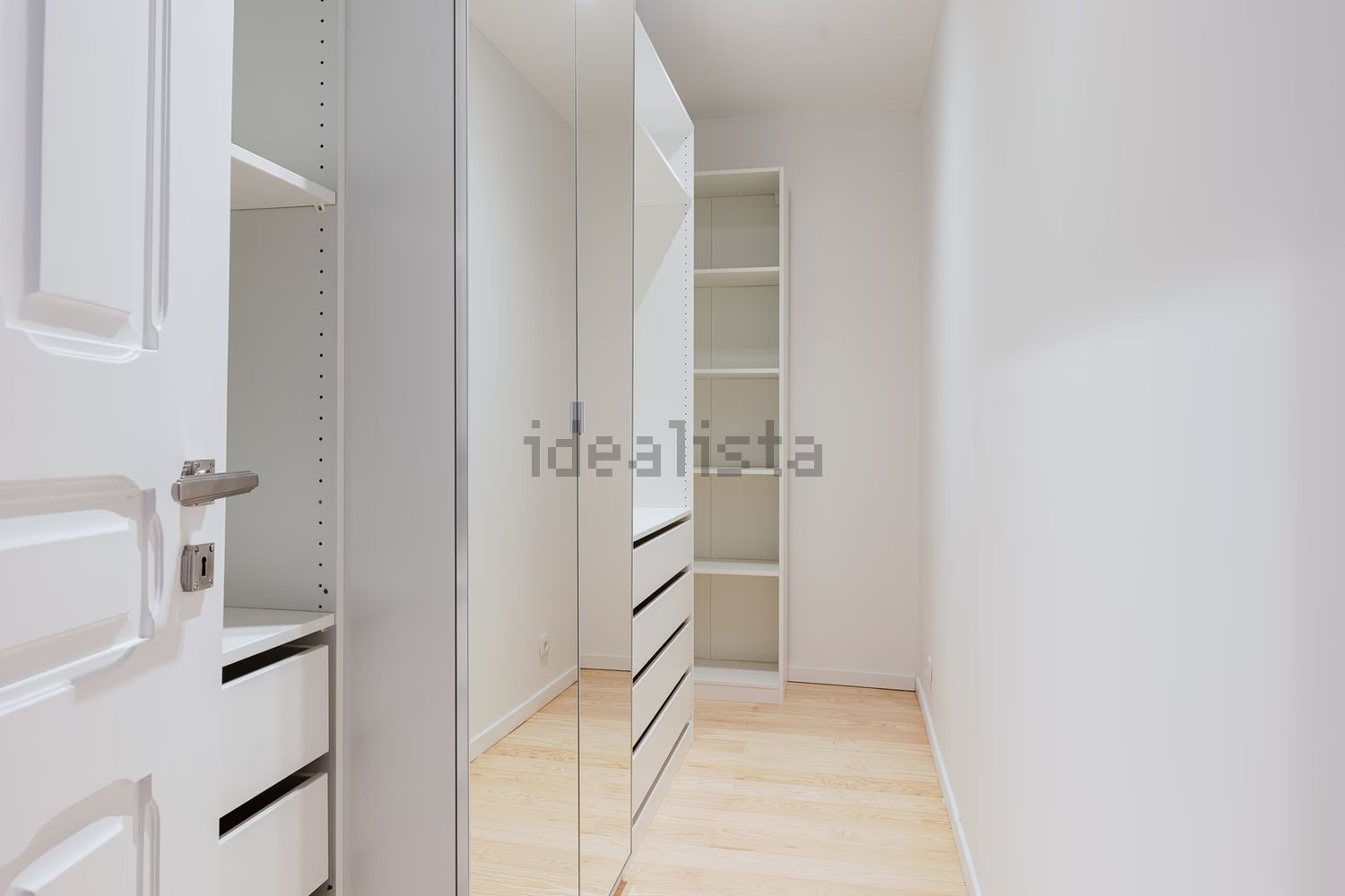 出租公寓 t3在 Bairro Azul - Parque Eduardo VII - 试衣间