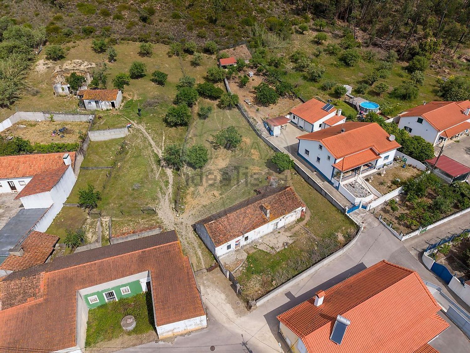小楼房或独栋别墅出售在 Santa Maria - Salvador - Santiago - 游泳池