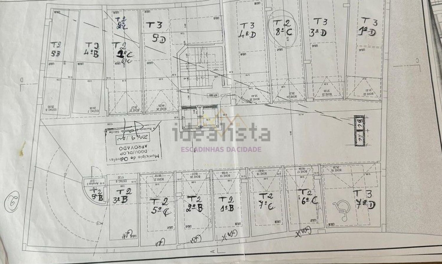 复式公寓出售在Avenida Reinaldo dos Santos, 21 - 平面图