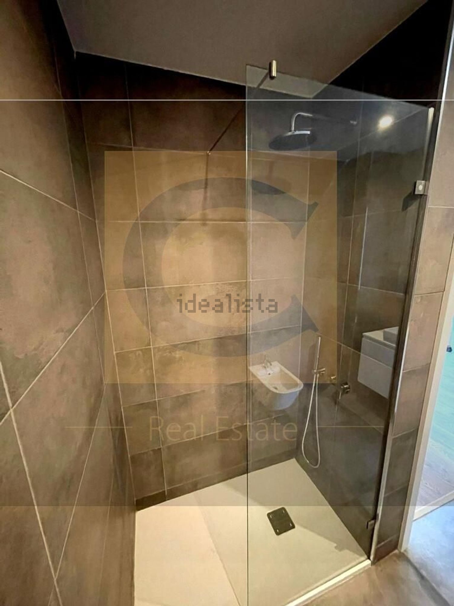 出租公寓 t1在 Hospital São João - Pólo Universitário - 卫生间