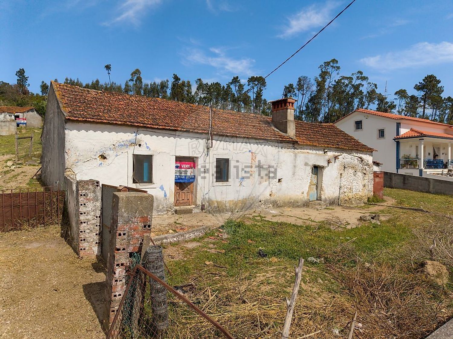 小楼房或独栋别墅出售在 Santa Maria - Salvador - Santiago - 外立面