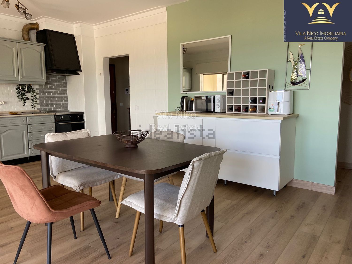 公寓 t2出售在Rua da Quinta do Bispo, 3 - 客厅