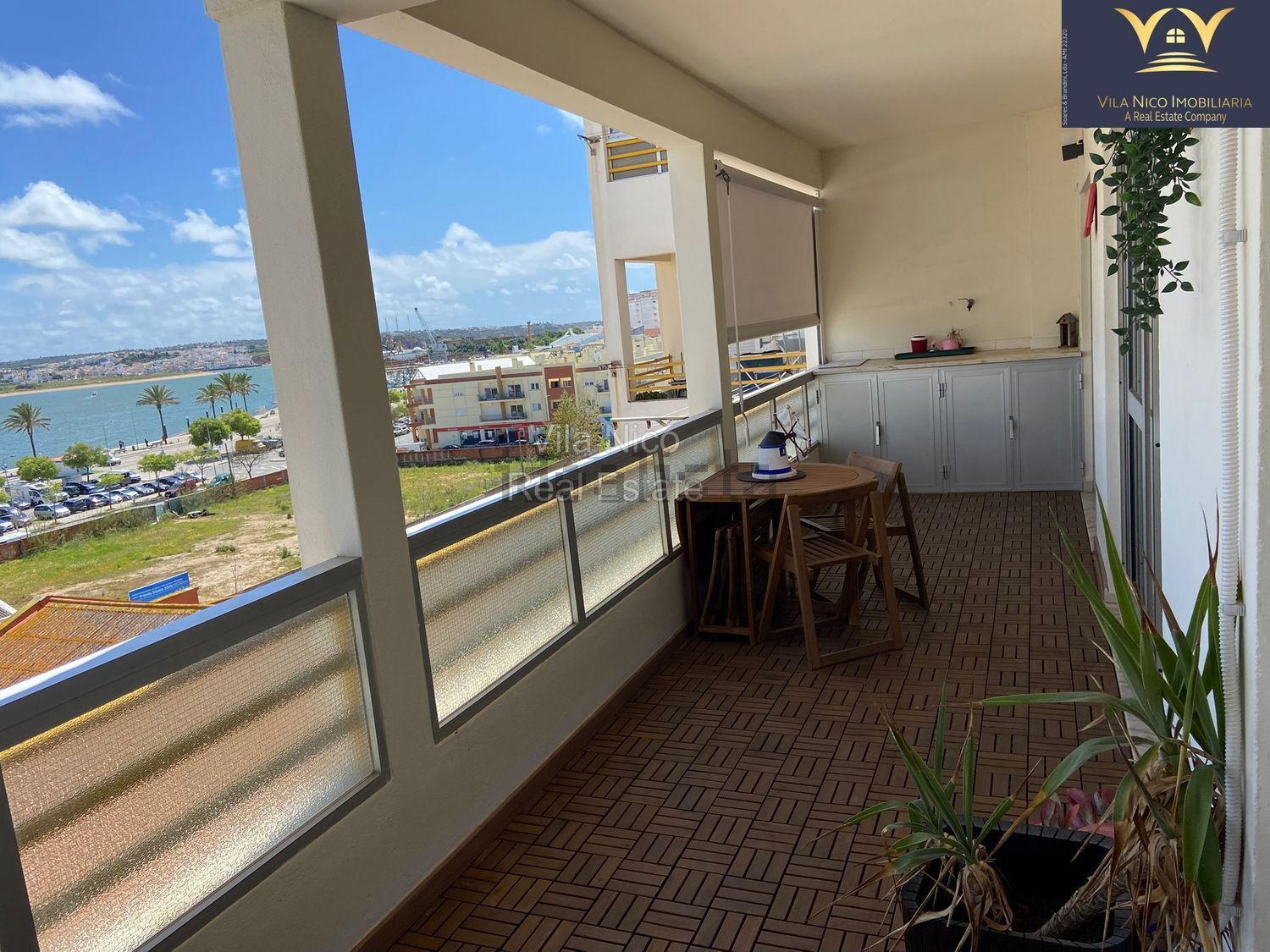 公寓 t2出售在Rua da Quinta do Bispo, 3 - 露台