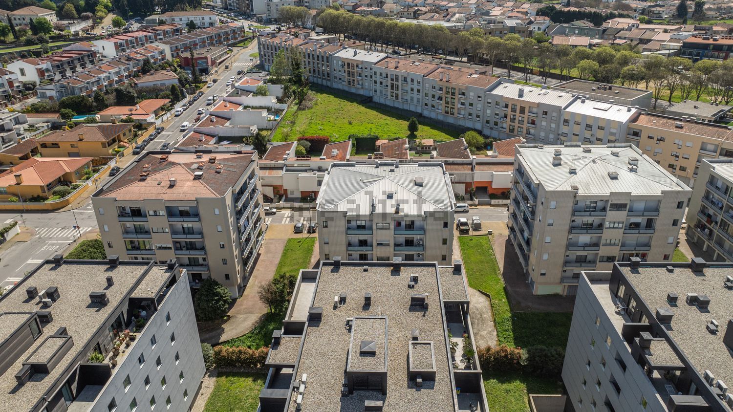 公寓 t3出售在Rua São Salvador de Montélios, 4 RuaSSalvadordeMontliosloteE - 视线