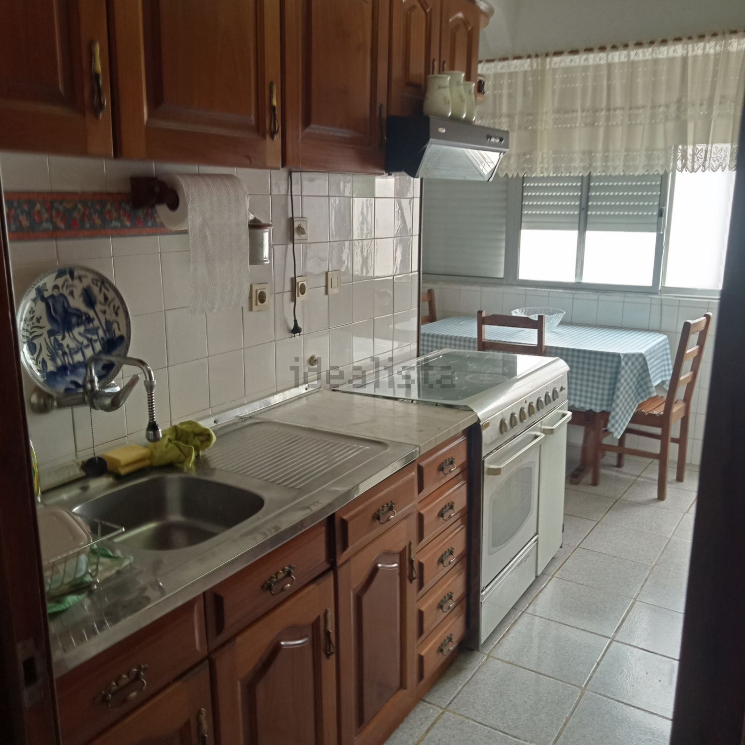 出租房间在Bairro António Sérgio, 2 BairroAntanioSergioBlocoADirei - 厨房