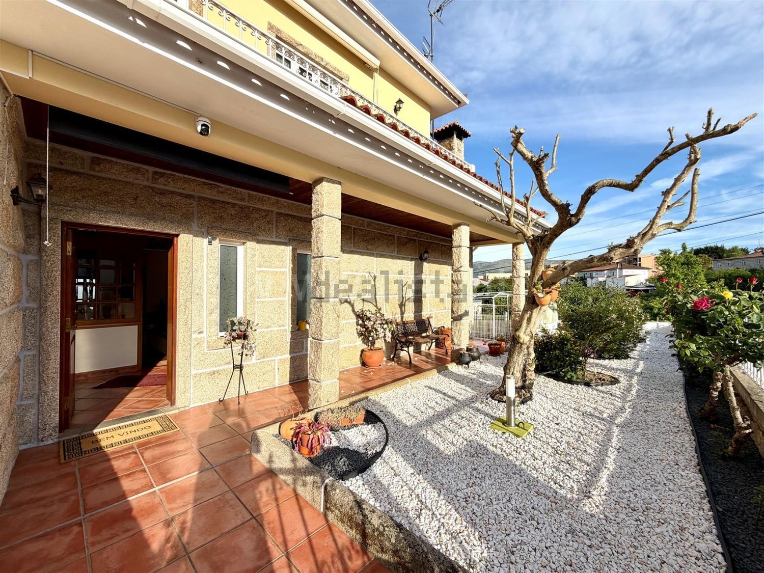 小楼房或独栋别墅出售在Rua Casas dos Montes - 外立面