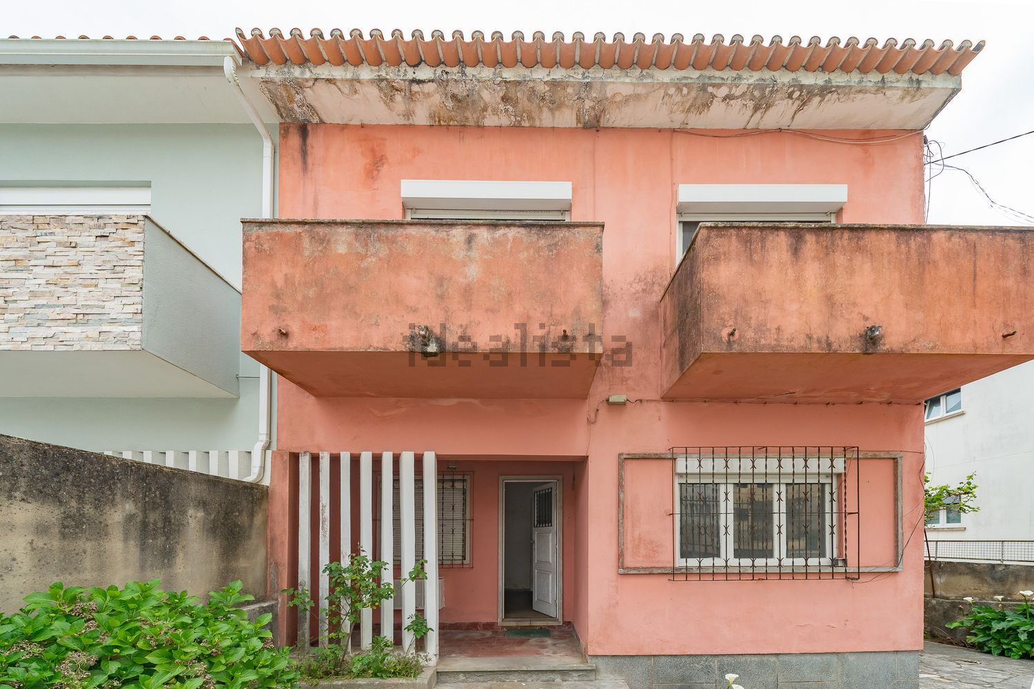 联排别墅出售在Avenida Dom Afonso Henriques, 66 - 外立面