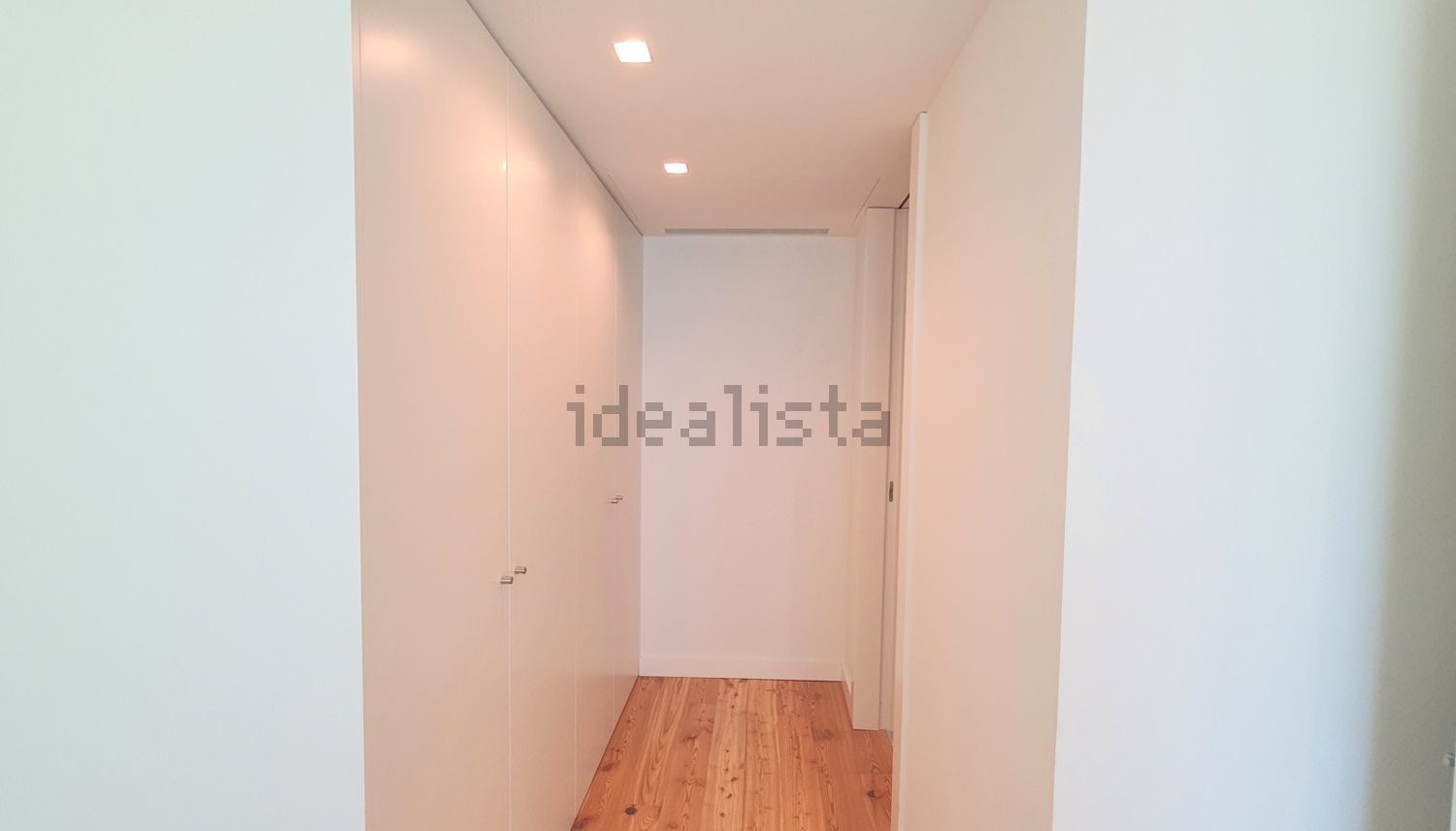 出租公寓 t2在Avenida Manuel Pinto de Azevedo - 试衣间