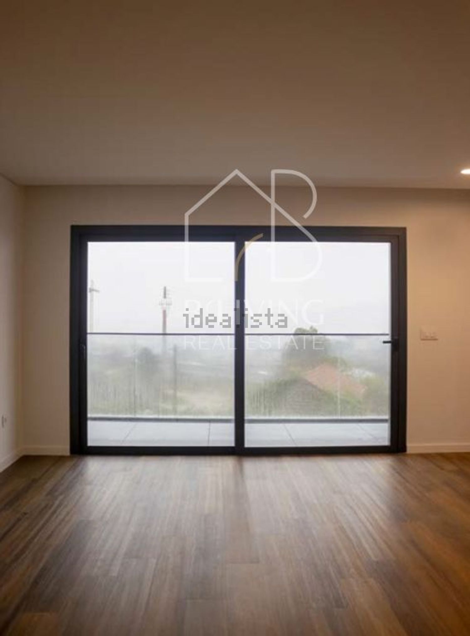 公寓 t3出售在Rua Flávia Estefânia Guimarães, 172 - 居住