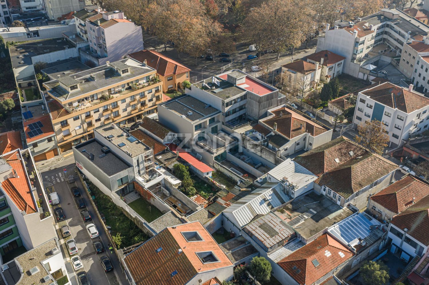 小楼房或独栋别墅出售在Rua Conde Alto Mearim, 829 - 详情