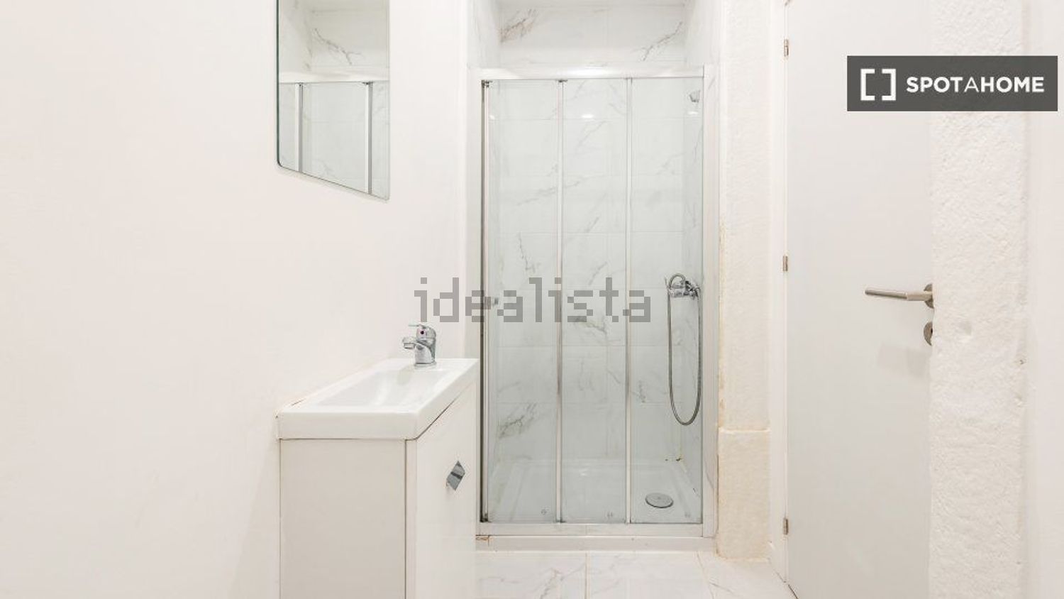出租房间在 Escadinhas da Saúde - 卫生间