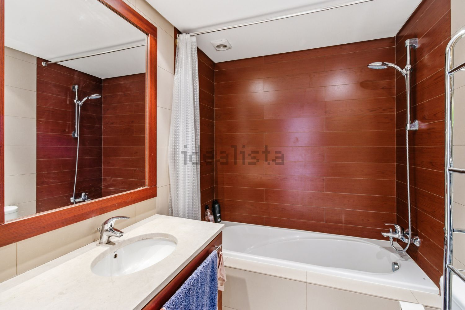 公寓 t2出售在 Quinta do Moleão, Lote 2, Apt 2c (Marina Village) - 卫生间