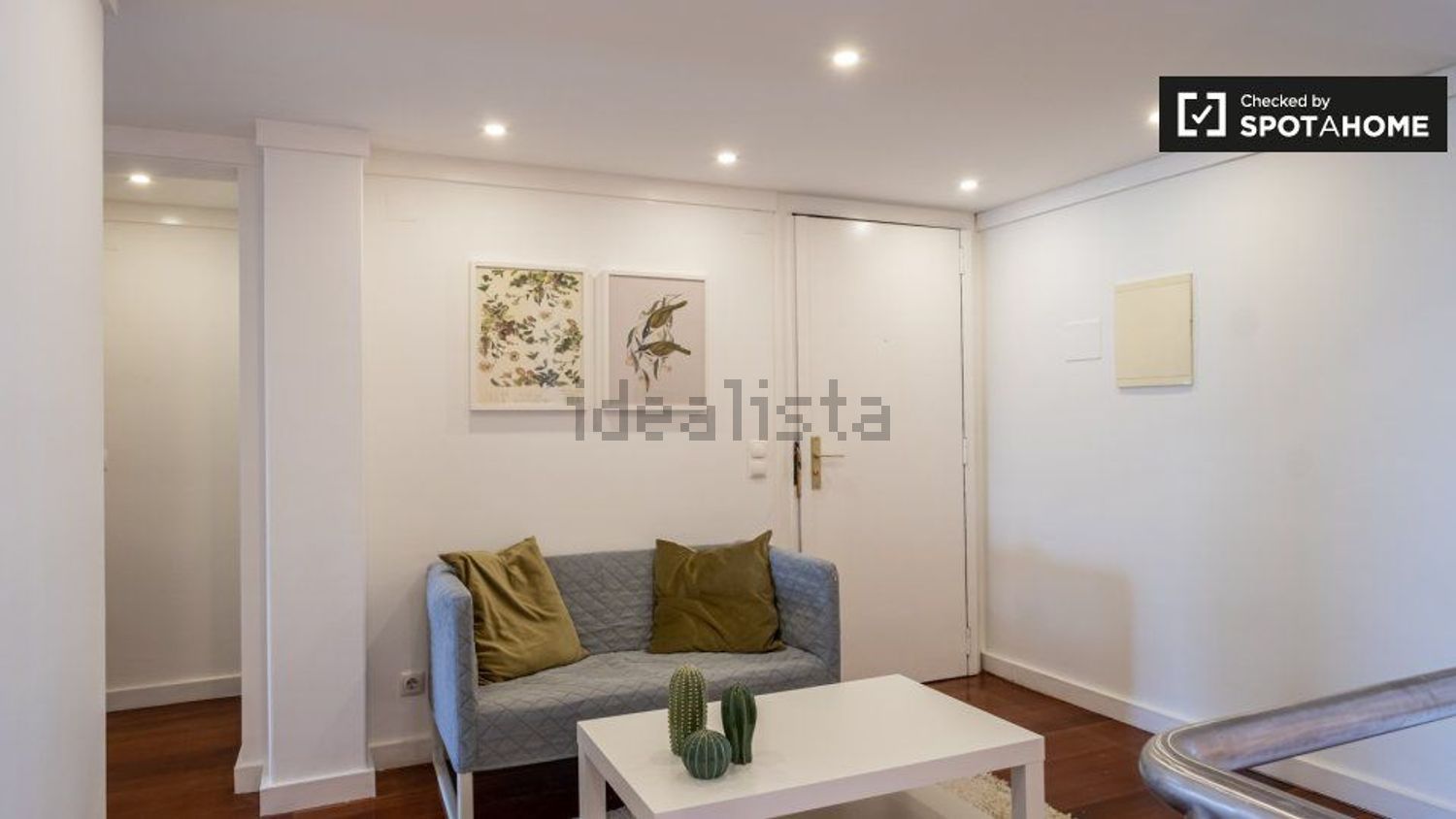 出租房间在Avenida Engenheiro Arantes e Oliveira - 客厅