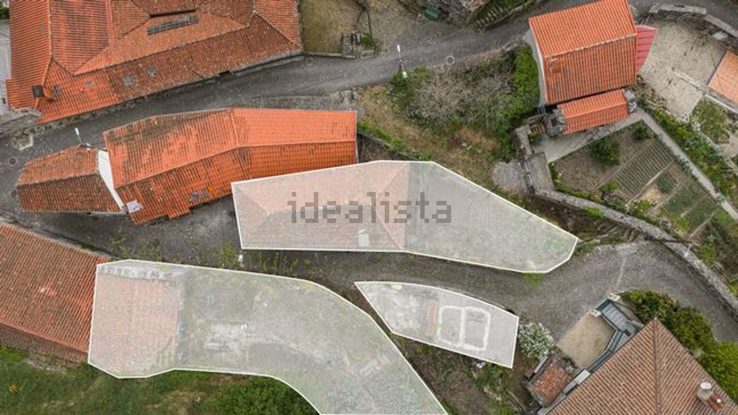小楼房或独栋别墅出售在 Vila, 4850-341 s/n - 环境