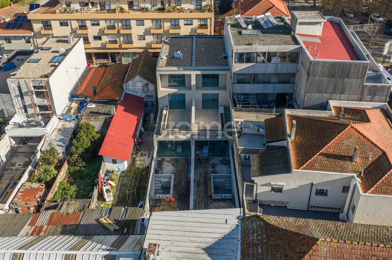 小楼房或独栋别墅出售在Rua Conde Alto Mearim, 829 - 详情