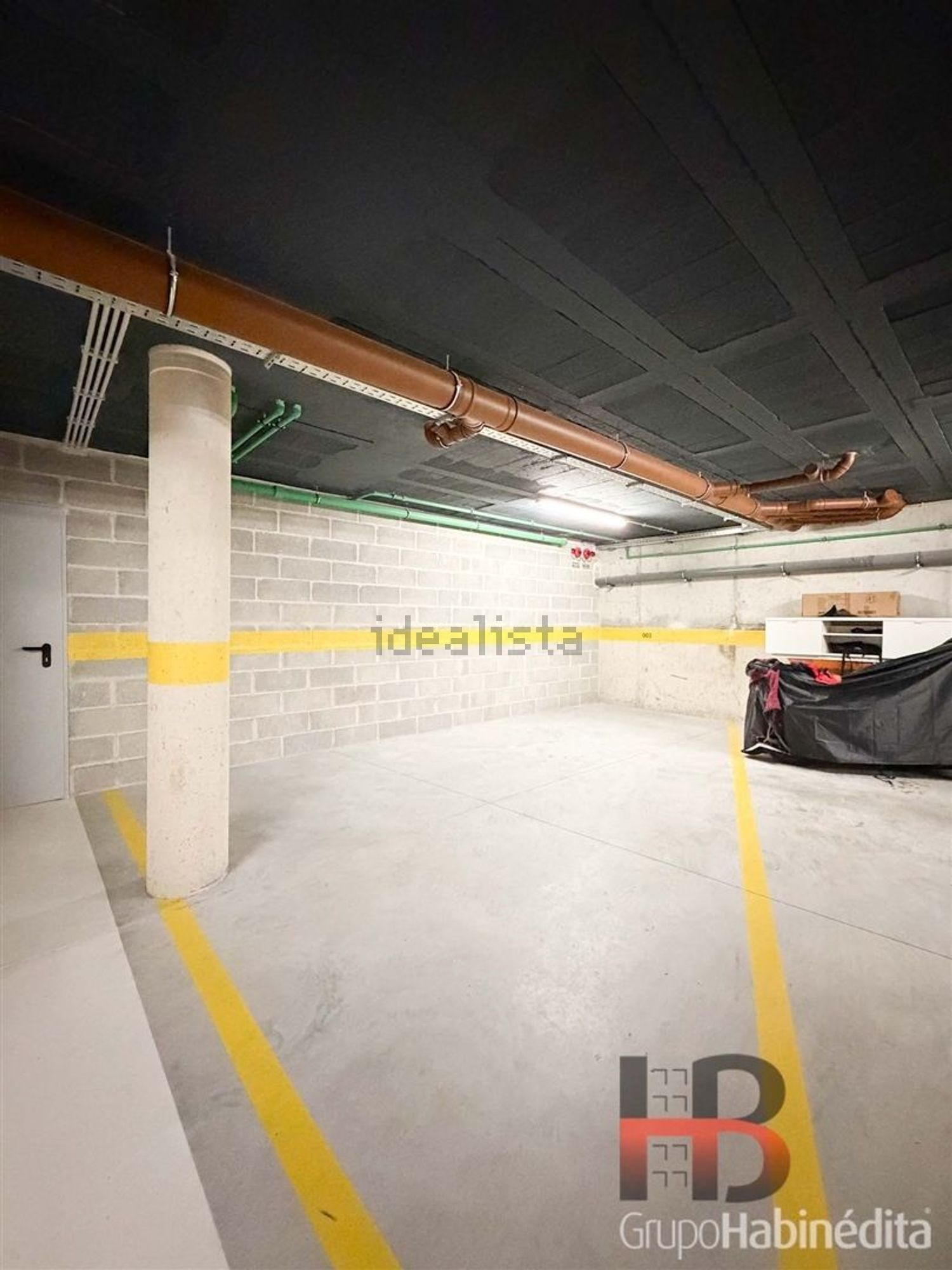 出租公寓 t2在 Hospital São João - Pólo Universitário - 停车位