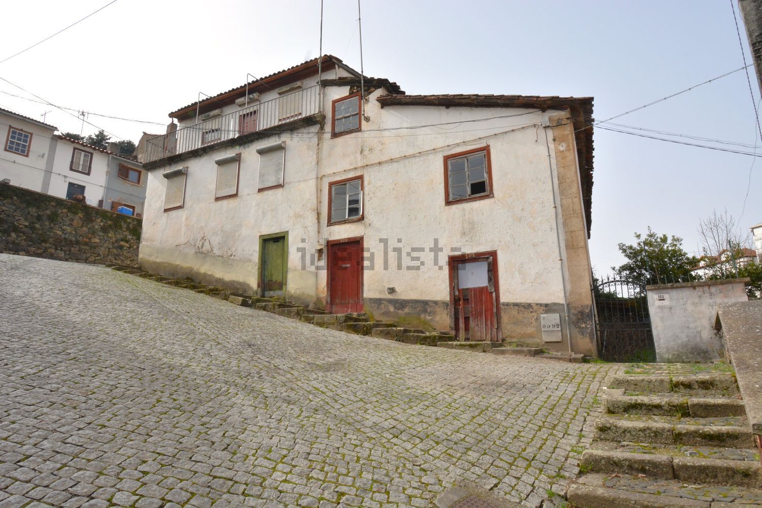 小楼房或独栋别墅出售在 Sé - Santa Maria - Meixedo - 外立面