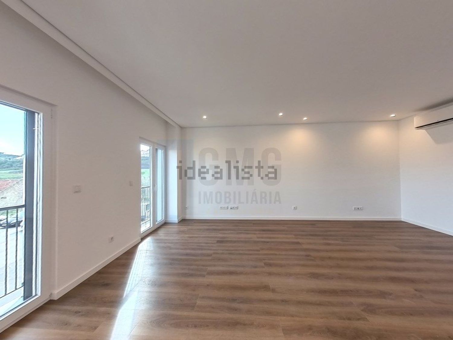 公寓 t3出售在Rua Coronel João Brás de Oliveira, 133 - 客厅