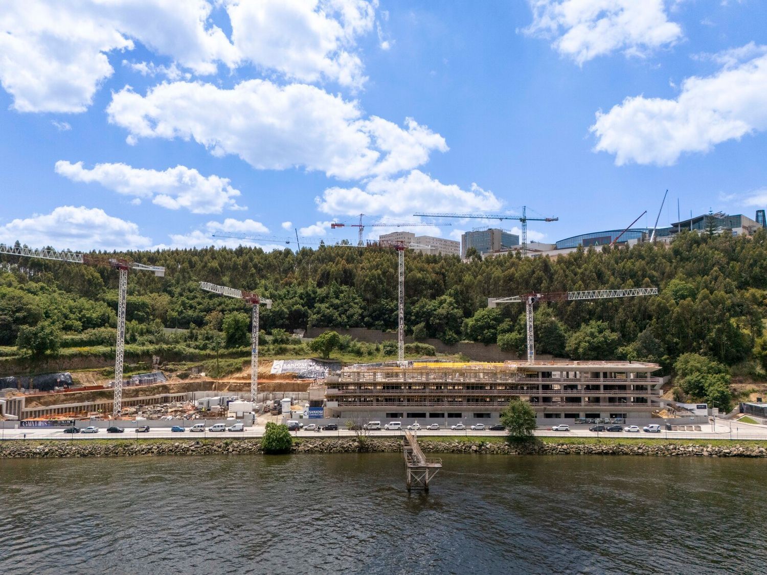 公寓 t4出售在 Cais do Cavaco s/n - 视线