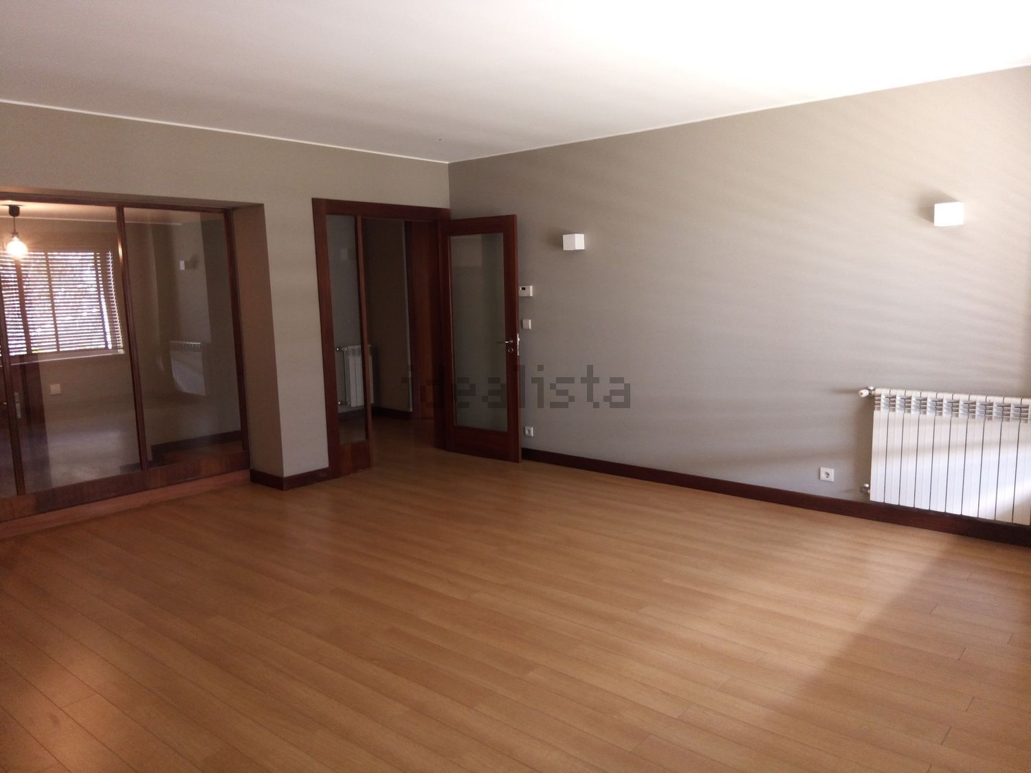 公寓 t2出售在Rua Júlio Lourenço Pinto, 126 - 客厅