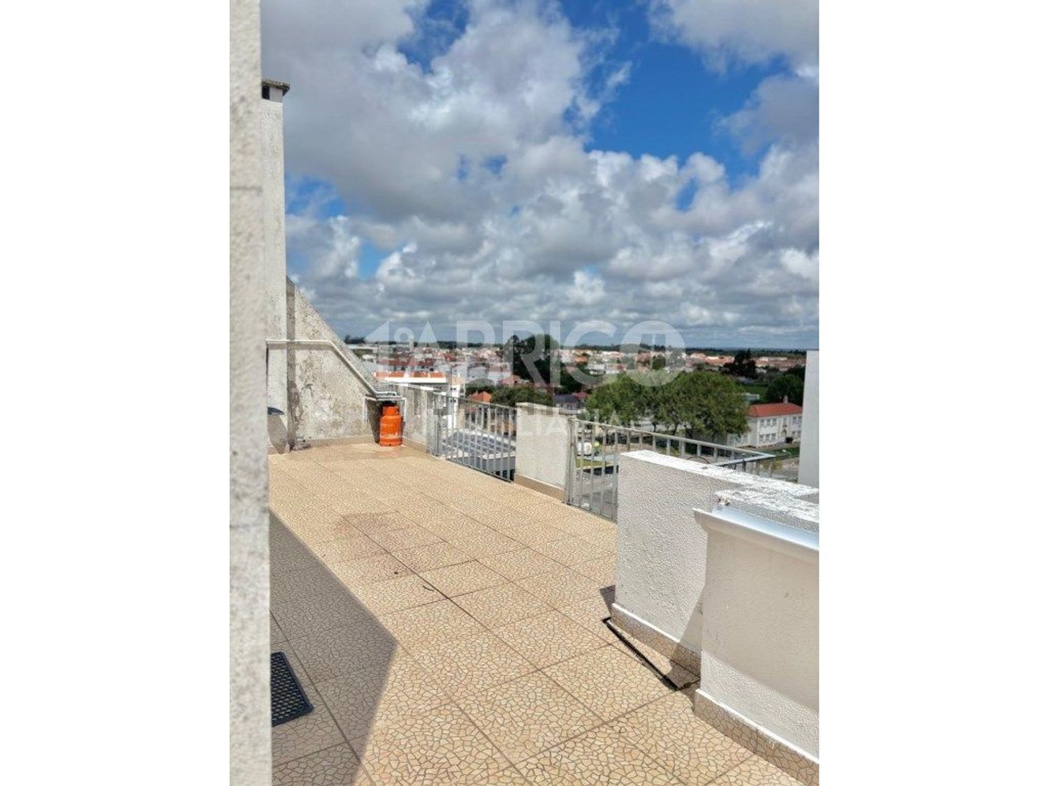 公寓 t1出售在Avenida Vitor Gallo, 133 - 游泳池