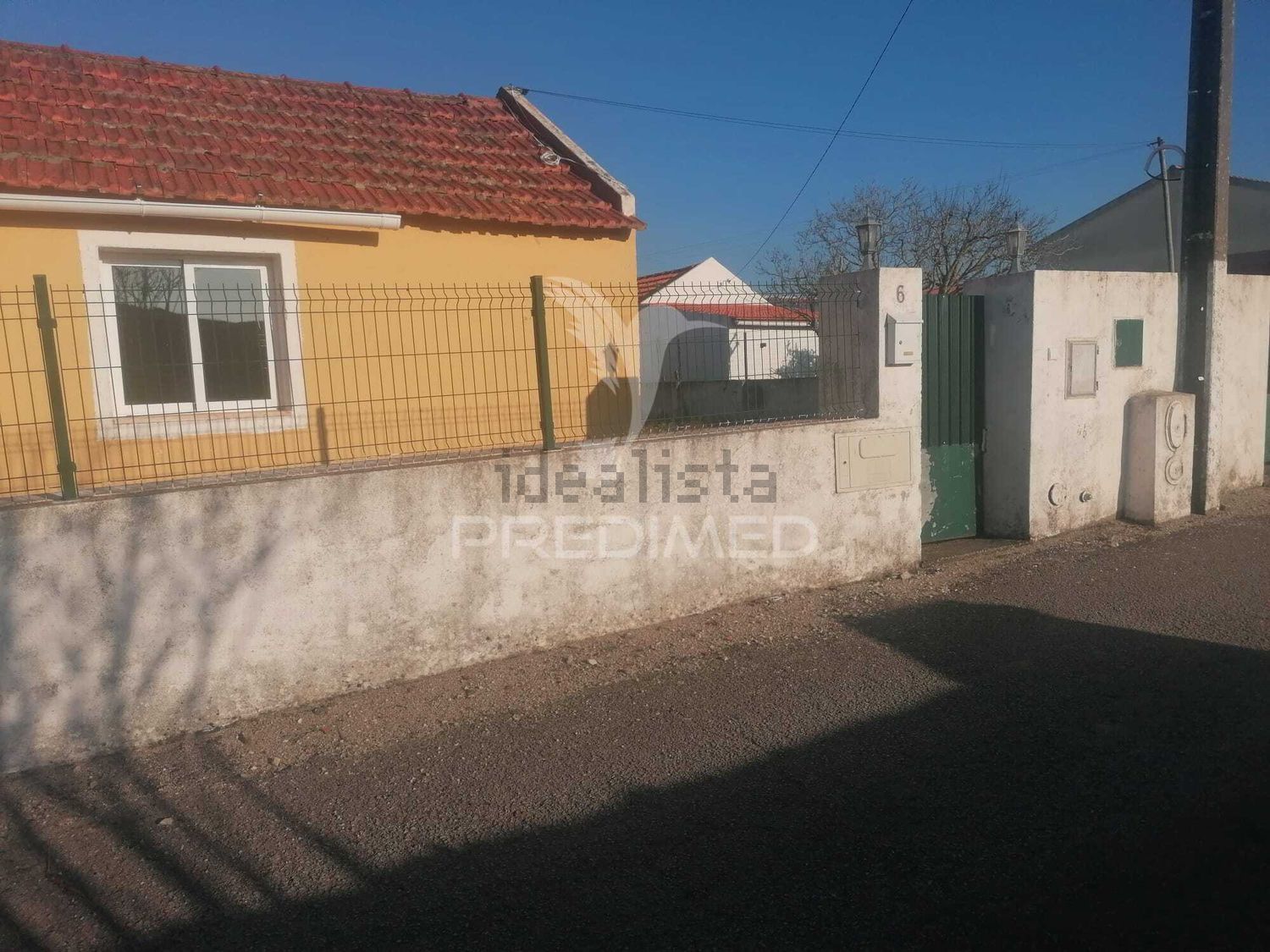 小楼房或别墅出售在 Abrigada e Cabanas de Torres - 外立面