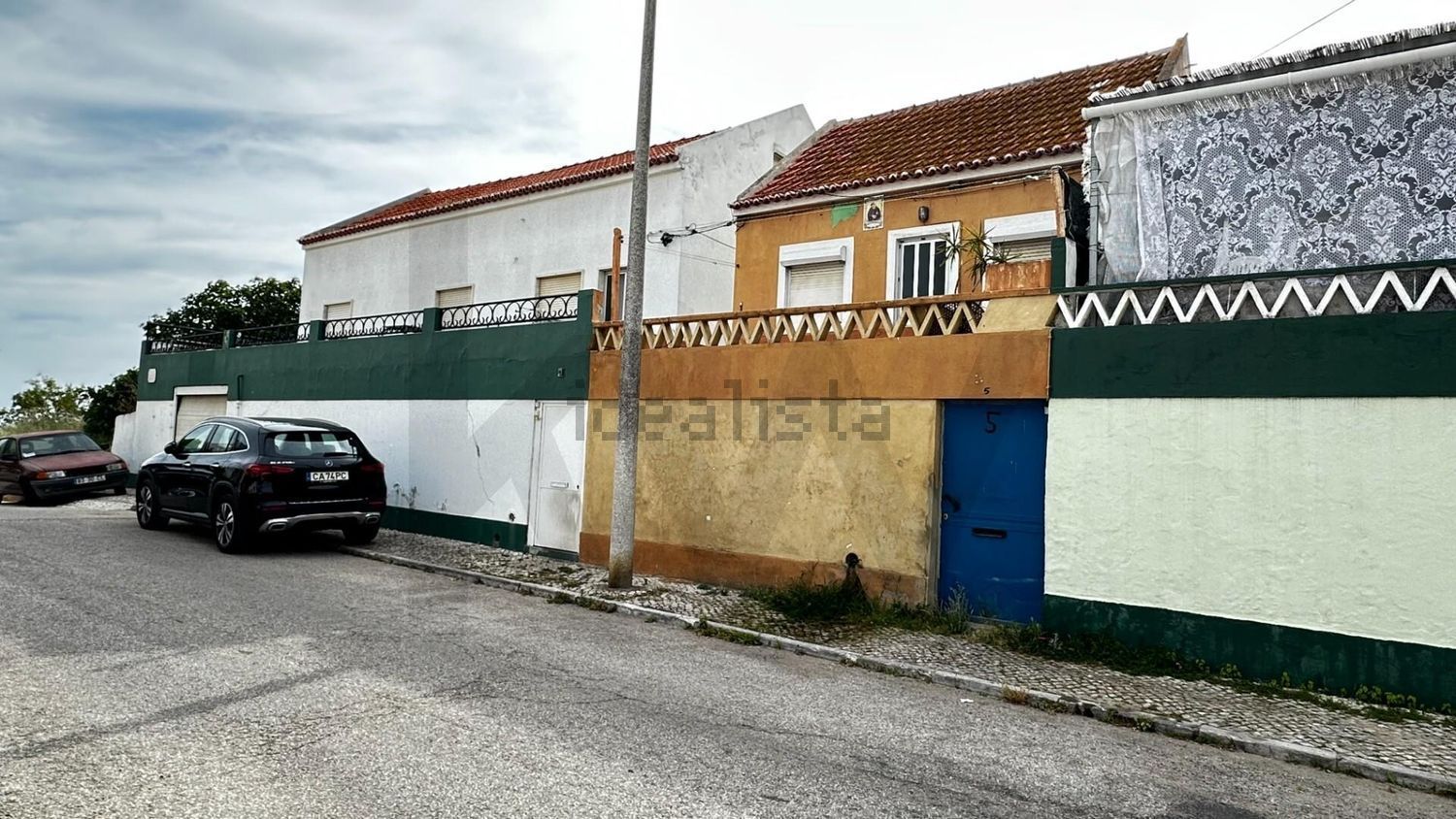 小楼房或别墅出售在 Bairro da Conceição - Bairro Santo Nicolau - 外立面