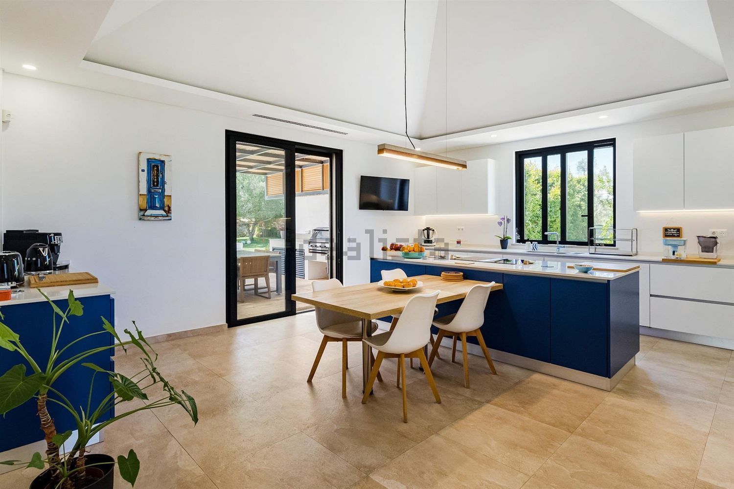 小楼房或独栋别墅出售在Avenida José da Costa Mealha, 34 - 客厅