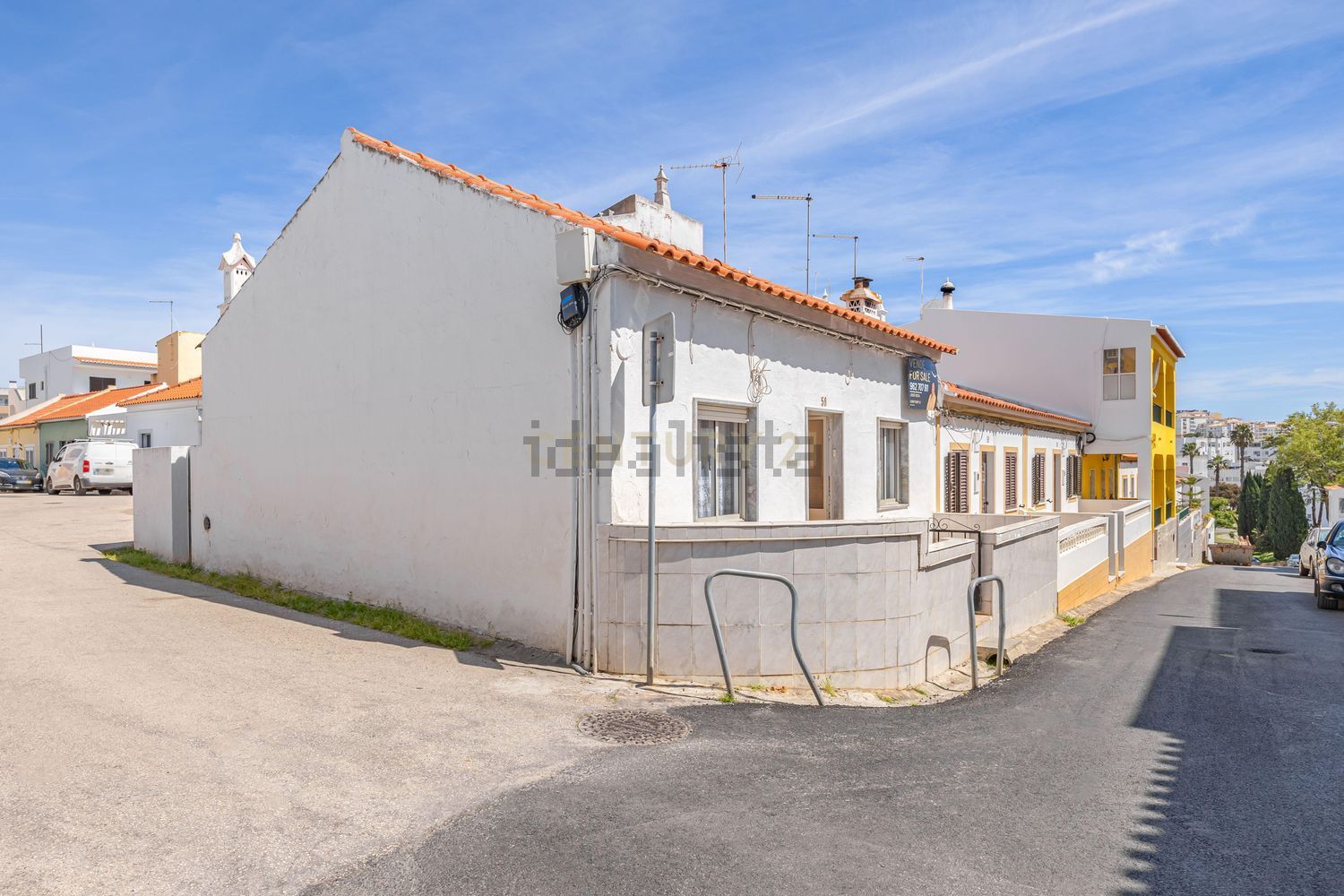 小楼房或独栋别墅出售在Rua Convento Senhora da Glória, 56 - 外立面
