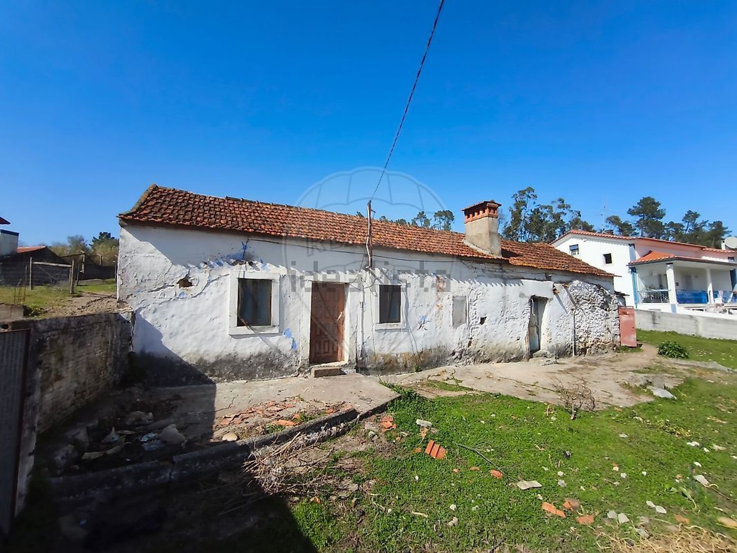 小楼房或独栋别墅出售在 Santa Maria - Salvador - Santiago - 外立面