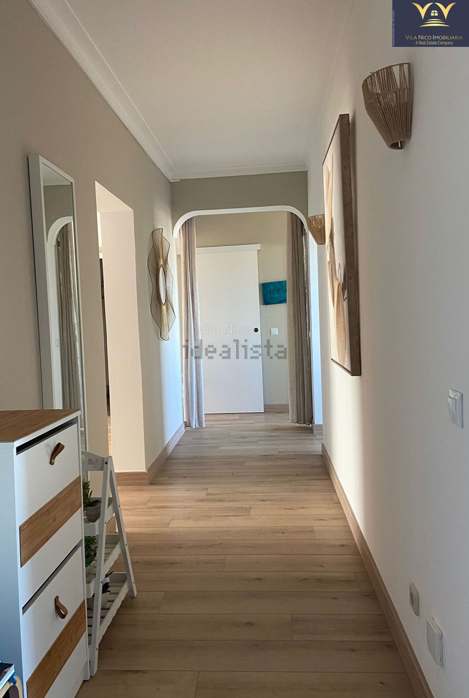 公寓 t2出售在Rua da Quinta do Bispo, 3 - 过道