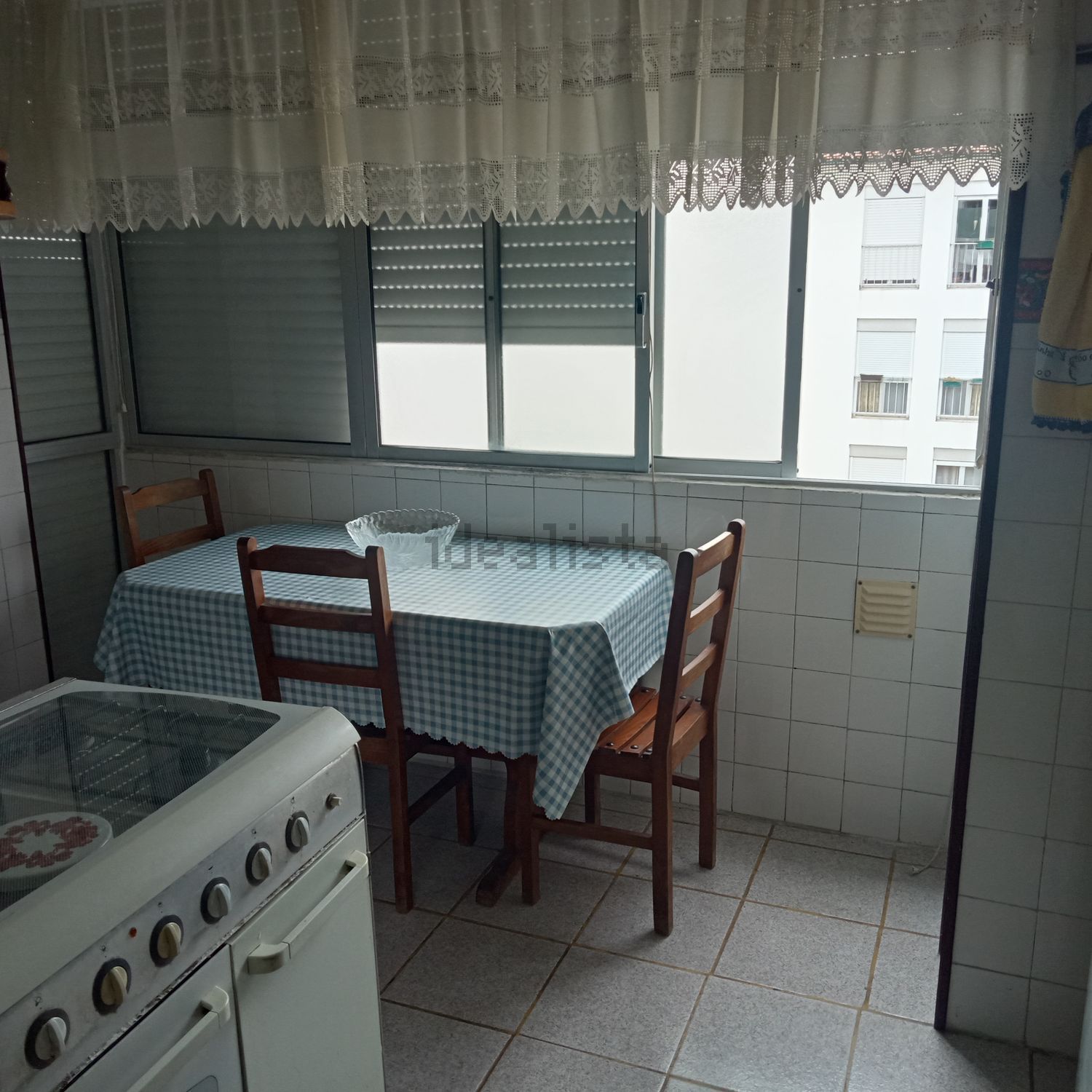 出租房间在Bairro António Sérgio, 2 BairroAntanioSergioBlocoADirei - 厨房