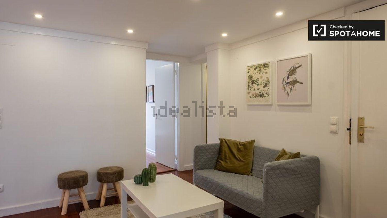 出租房间在Avenida Engenheiro Arantes e Oliveira - 客厅