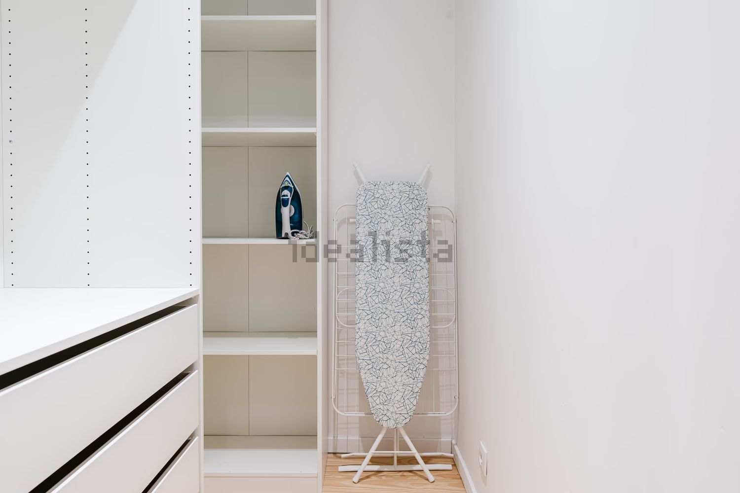 出租公寓 t3在 Bairro Azul - Parque Eduardo VII - 试衣间