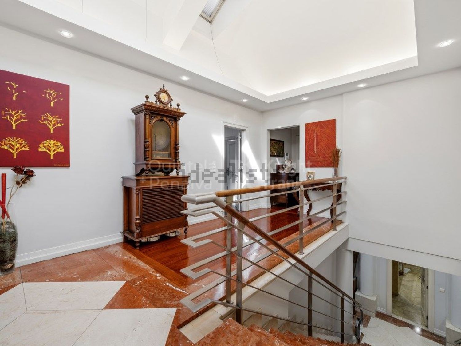 小楼房或独栋别墅出售在Avenida Santa Joana Princesa - 前厅
