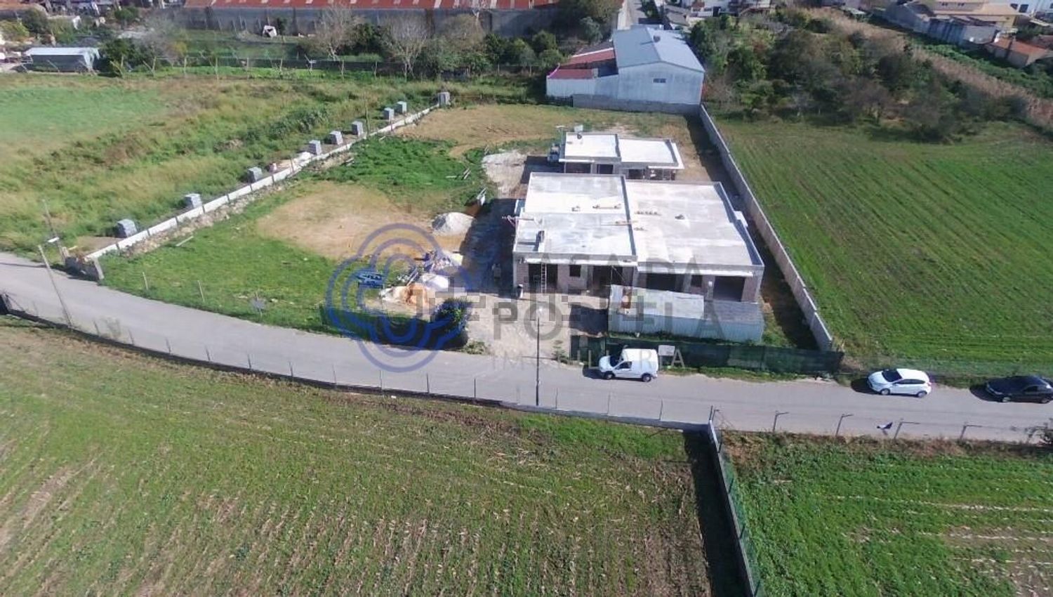 小楼房或别墅出售在 São Miguel de Souto - 外立面